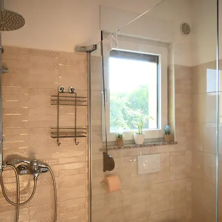 Jozi With Pool Gabonjin