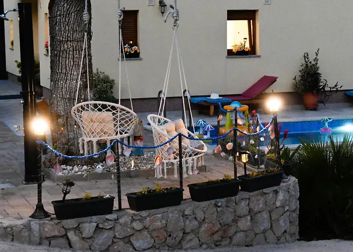 Jozi With Pool Gabonjin