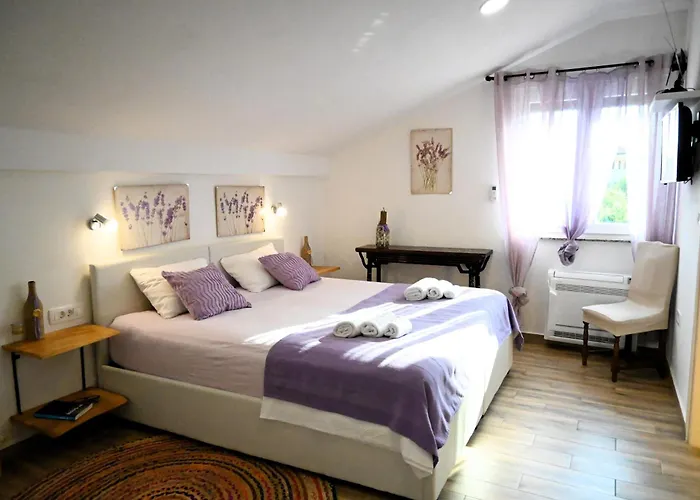 Jozi With Pool Gabonjin