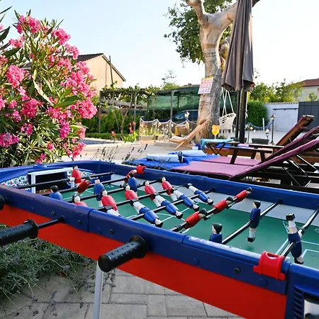 Jozi With Pool Villa Gabonjin